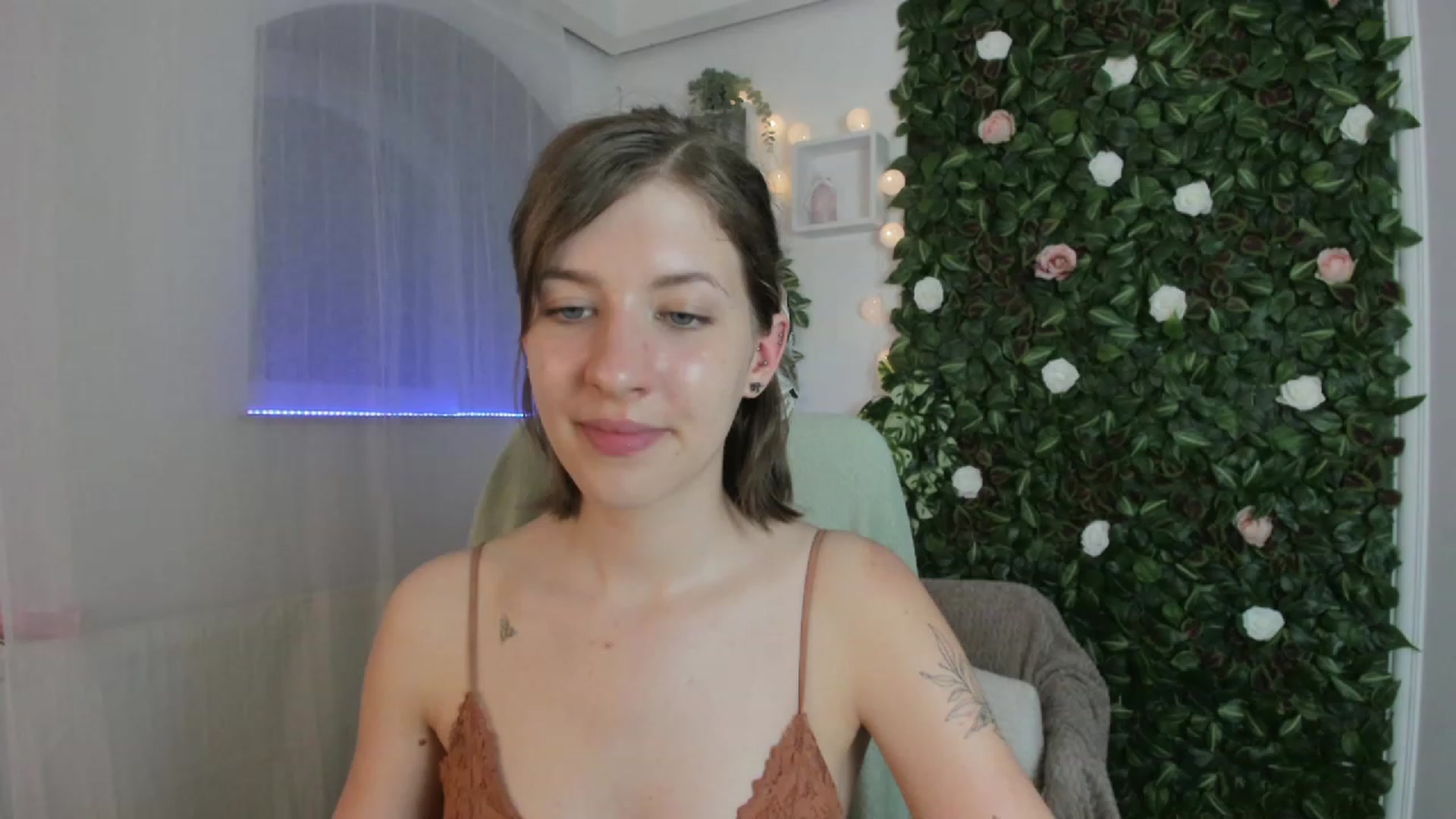 Gallery image thumbnail from Natalia_Nice's myfreecams stream on, 05/03/2023, 15:48 image 12 of 20