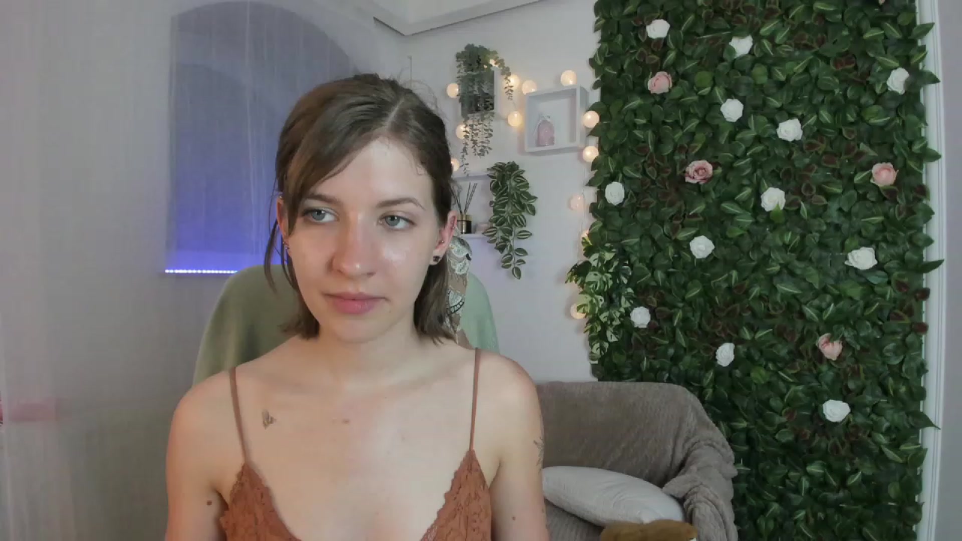 Gallery image thumbnail from Natalia_Nice's myfreecams stream on, 05/03/2023, 16:45 image 20 of 20