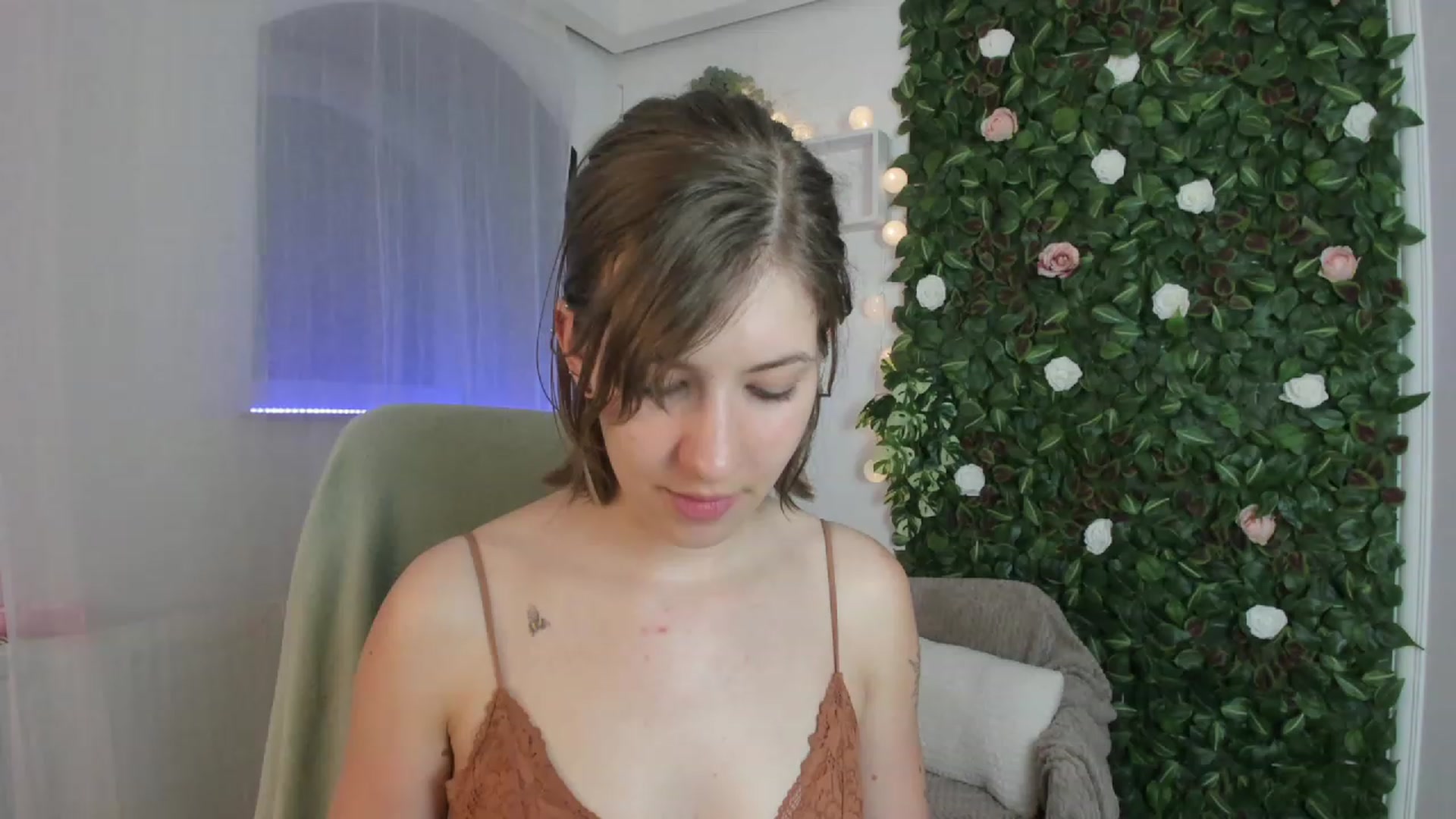 Gallery image thumbnail from Natalia_Nice's myfreecams stream on, 05/03/2023, 17:22 image 16 of 20