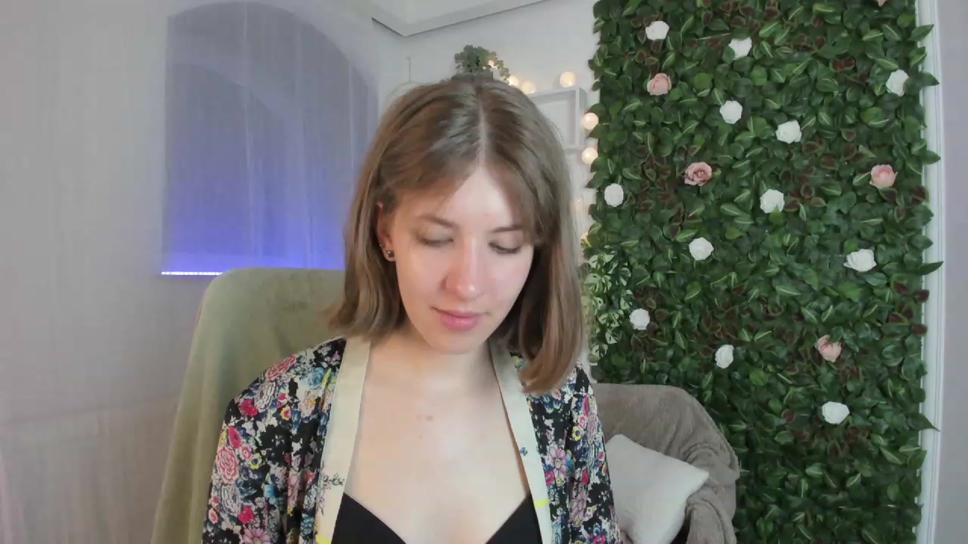 Gallery image thumbnail from Natalia_Nice's myfreecams stream on, 05/04/2023, 14:21 image 15 of 20