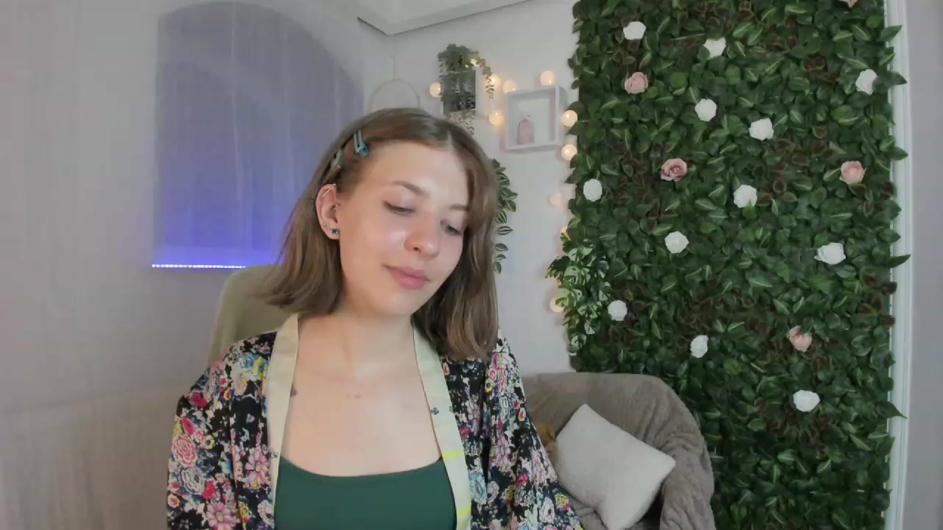 Gallery image thumbnail from Natalia_Nice's myfreecams stream on, 05/04/2023, 16:22 image 7 of 20