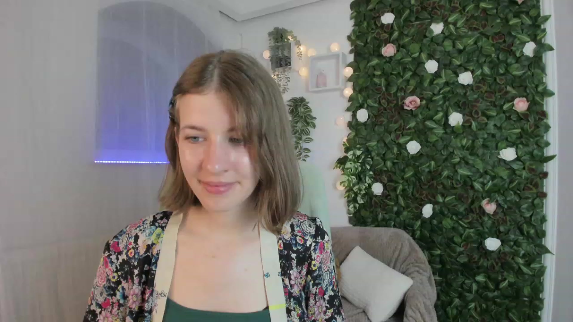 Gallery image thumbnail from Natalia_Nice's myfreecams stream on, 05/04/2023, 16:22 image 6 of 20