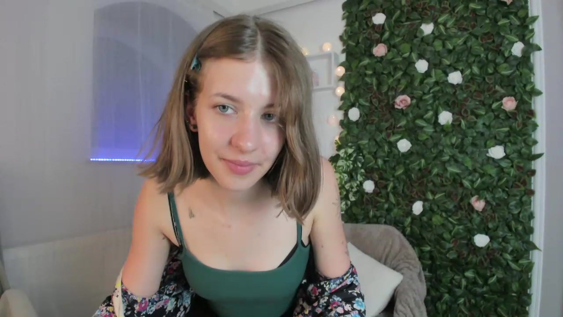 Gallery image thumbnail from Natalia_Nice's myfreecams stream on, 05/04/2023, 16:22 image 19 of 20