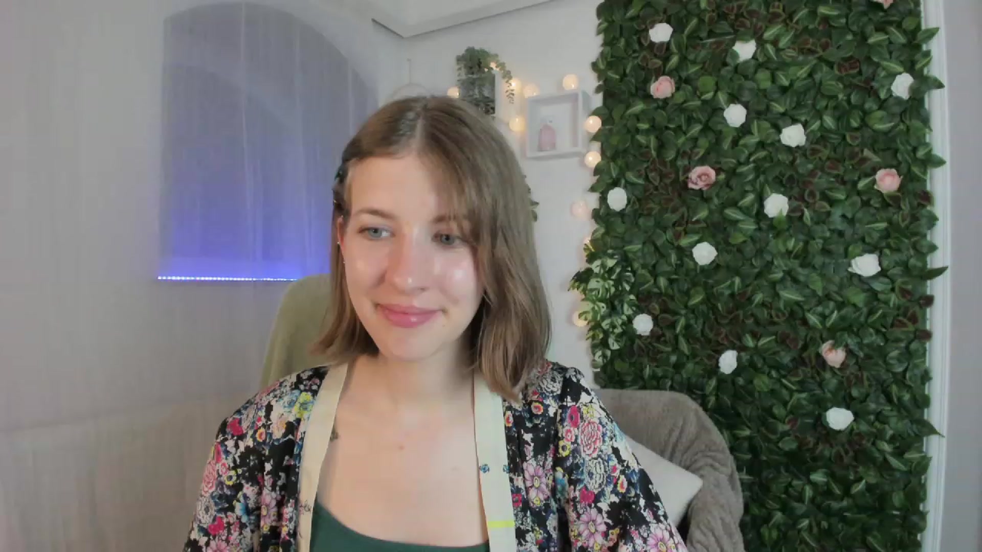 Gallery image thumbnail from Natalia_Nice's myfreecams stream on, 05/04/2023, 16:22 image 14 of 20