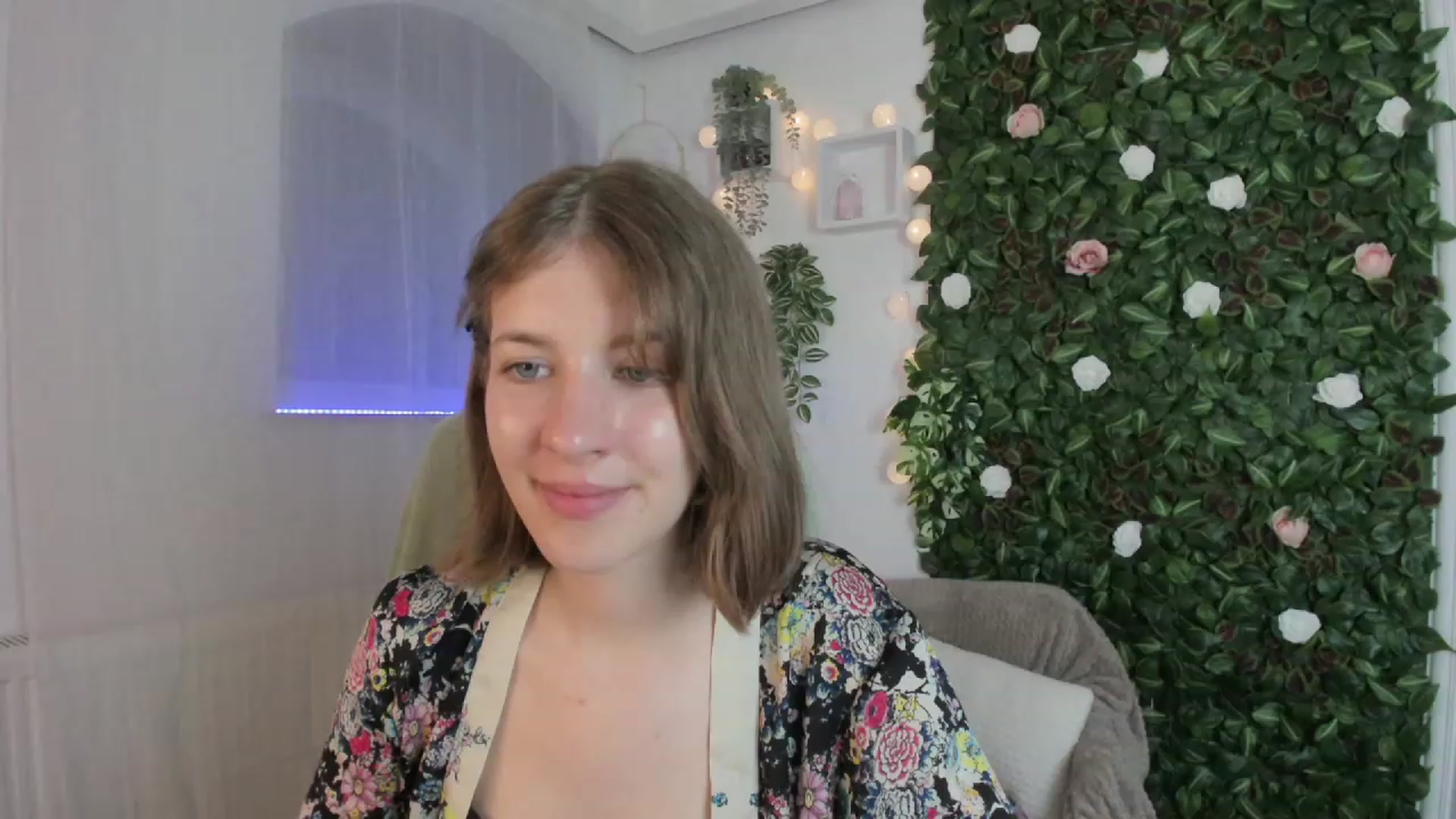 Gallery image thumbnail from Natalia_Nice's myfreecams stream on, 05/04/2023, 17:08 image 15 of 20