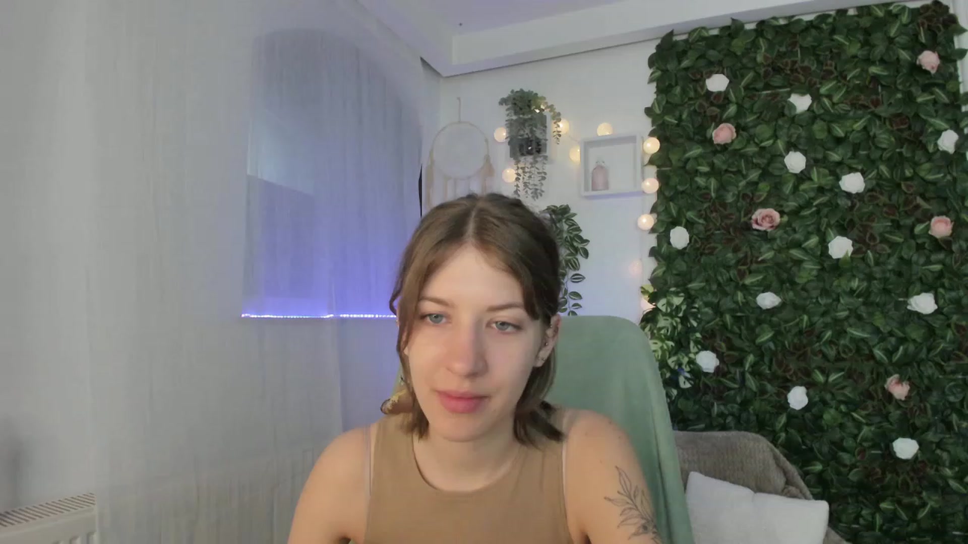 Gallery image thumbnail from Natalia_Nice's myfreecams stream on, 06/05/2023, 15:28 image 16 of 20