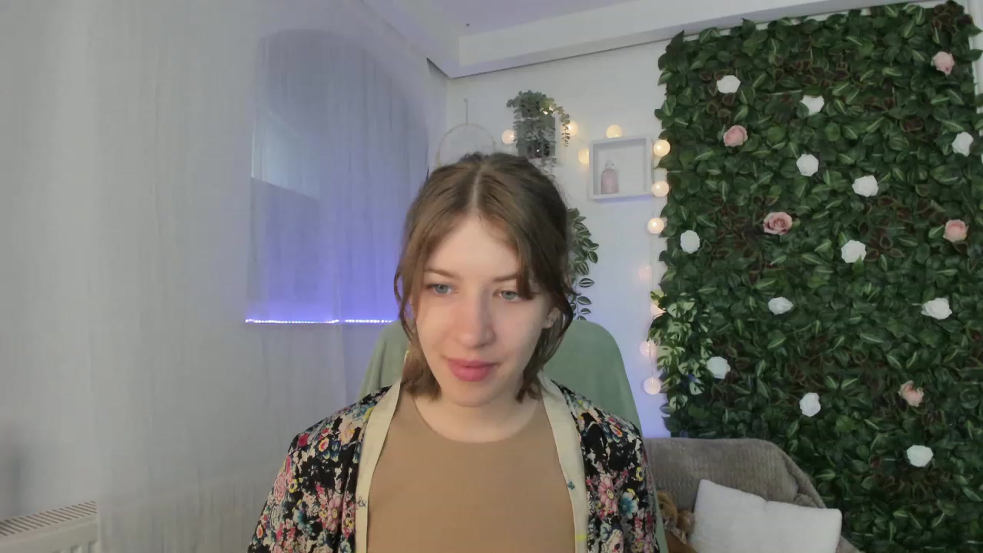Gallery image thumbnail from Natalia_Nice's myfreecams stream on, 06/05/2023, 15:28 image 1 of 20