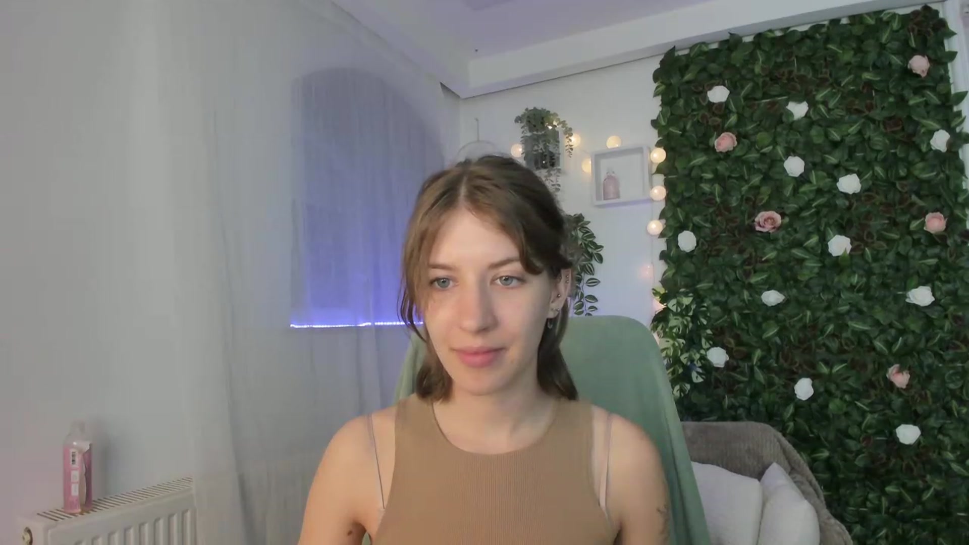 Gallery image thumbnail from Natalia_Nice's myfreecams stream on, 06/05/2023, 17:41 image 18 of 20