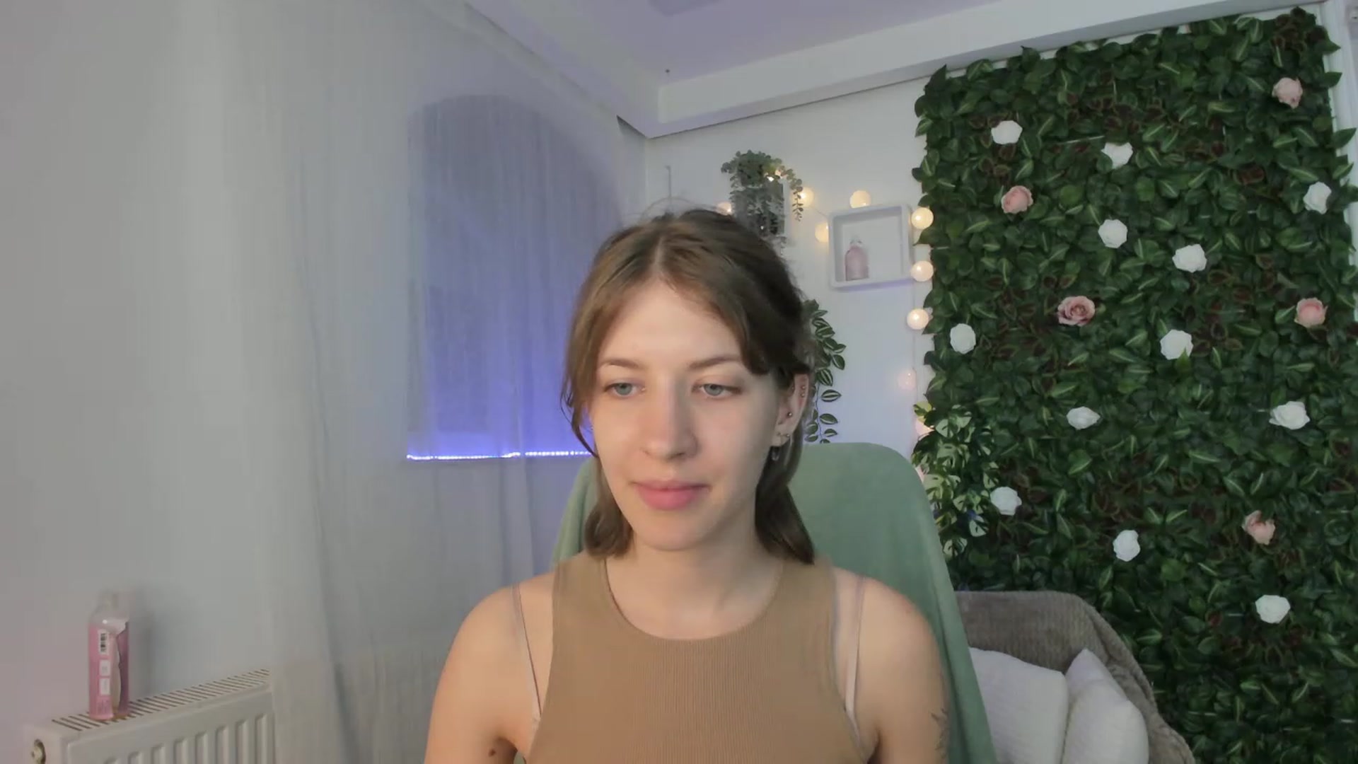 Gallery image thumbnail from Natalia_Nice's myfreecams stream on, 06/05/2023, 17:41 image 16 of 20