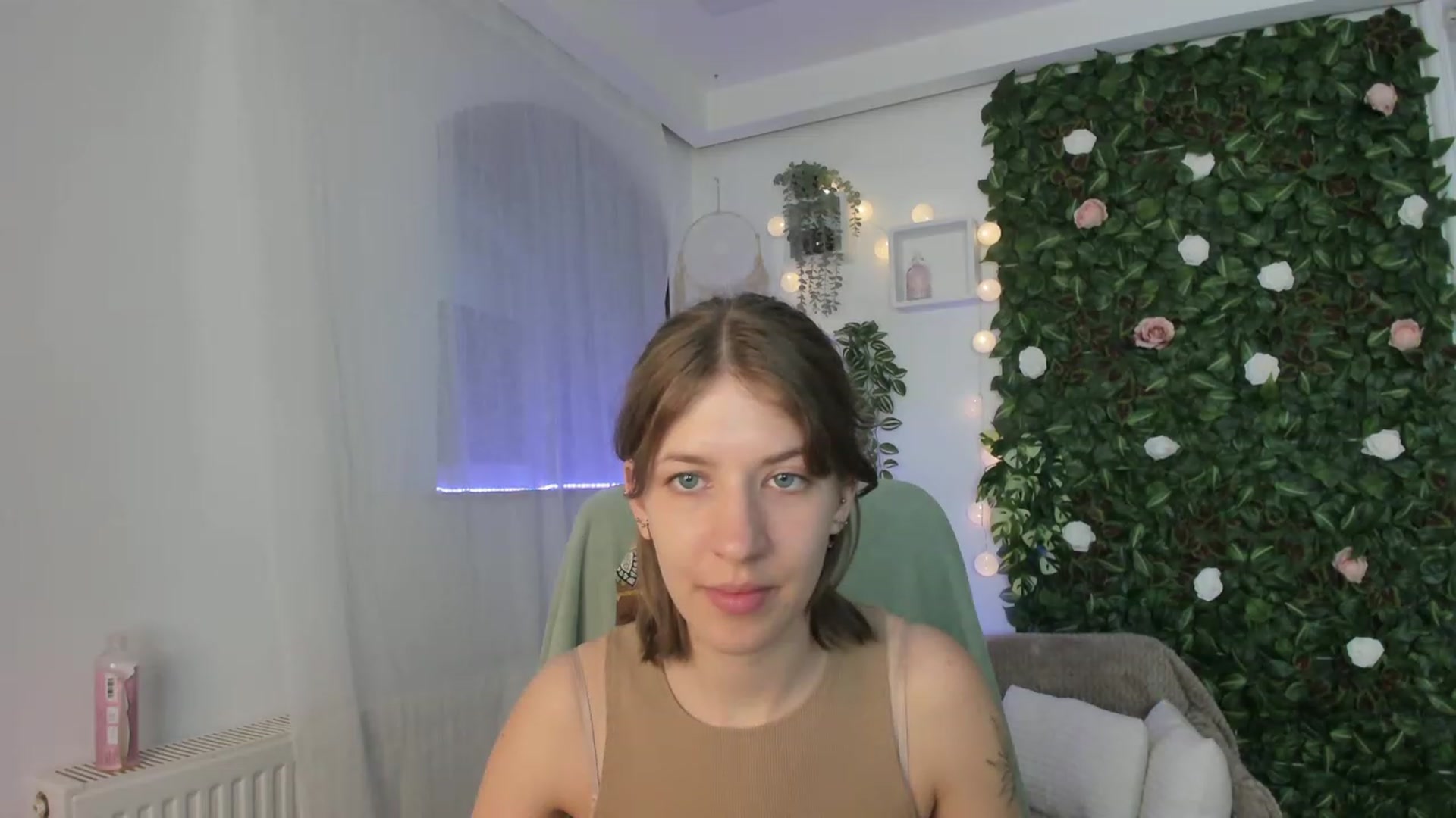 Gallery image thumbnail from Natalia_Nice's myfreecams stream on, 06/05/2023, 17:41 image 4 of 20
