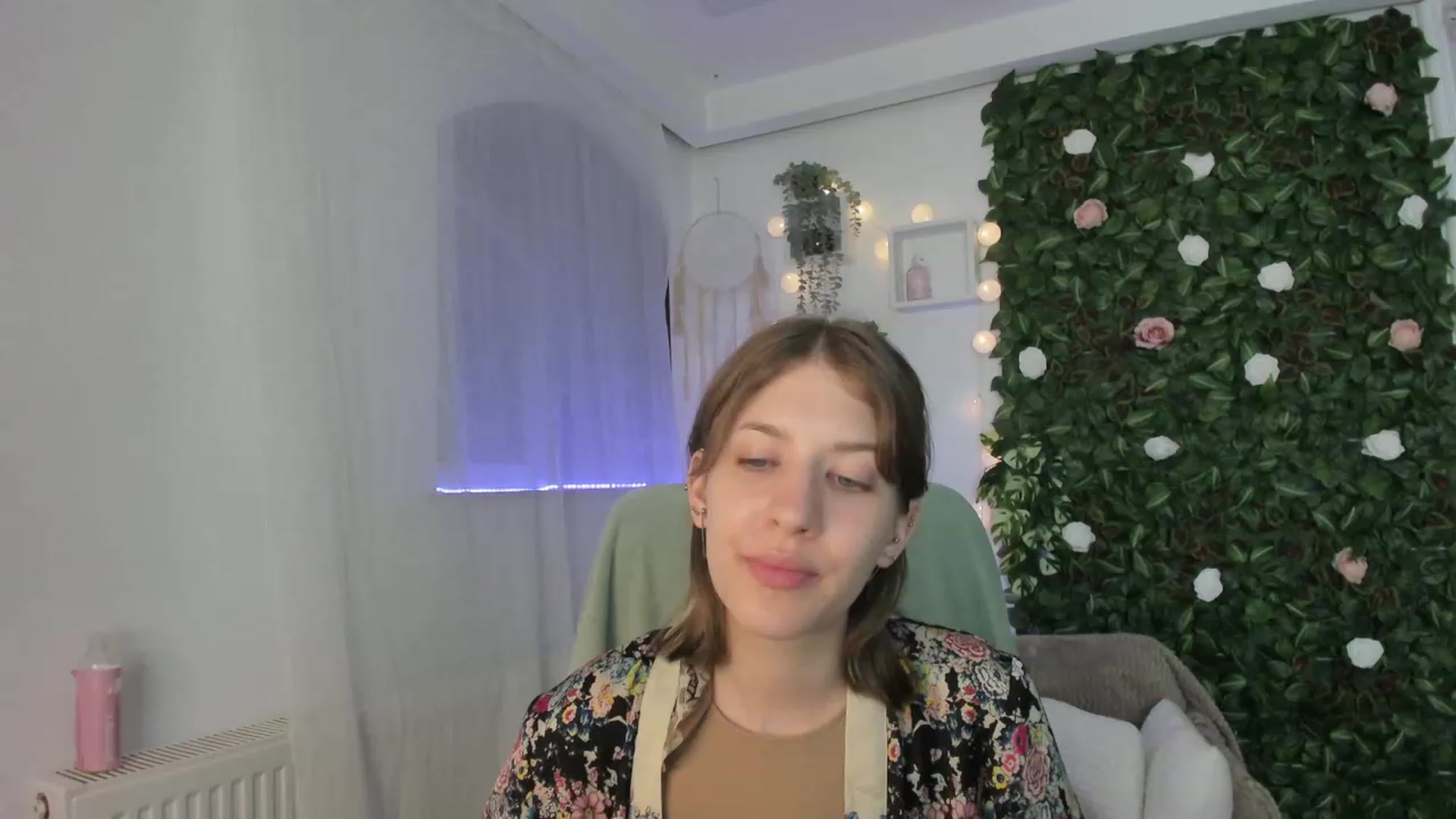 Gallery image thumbnail from Natalia_Nice's myfreecams stream on, 06/05/2023, 19:02 image 15 of 20