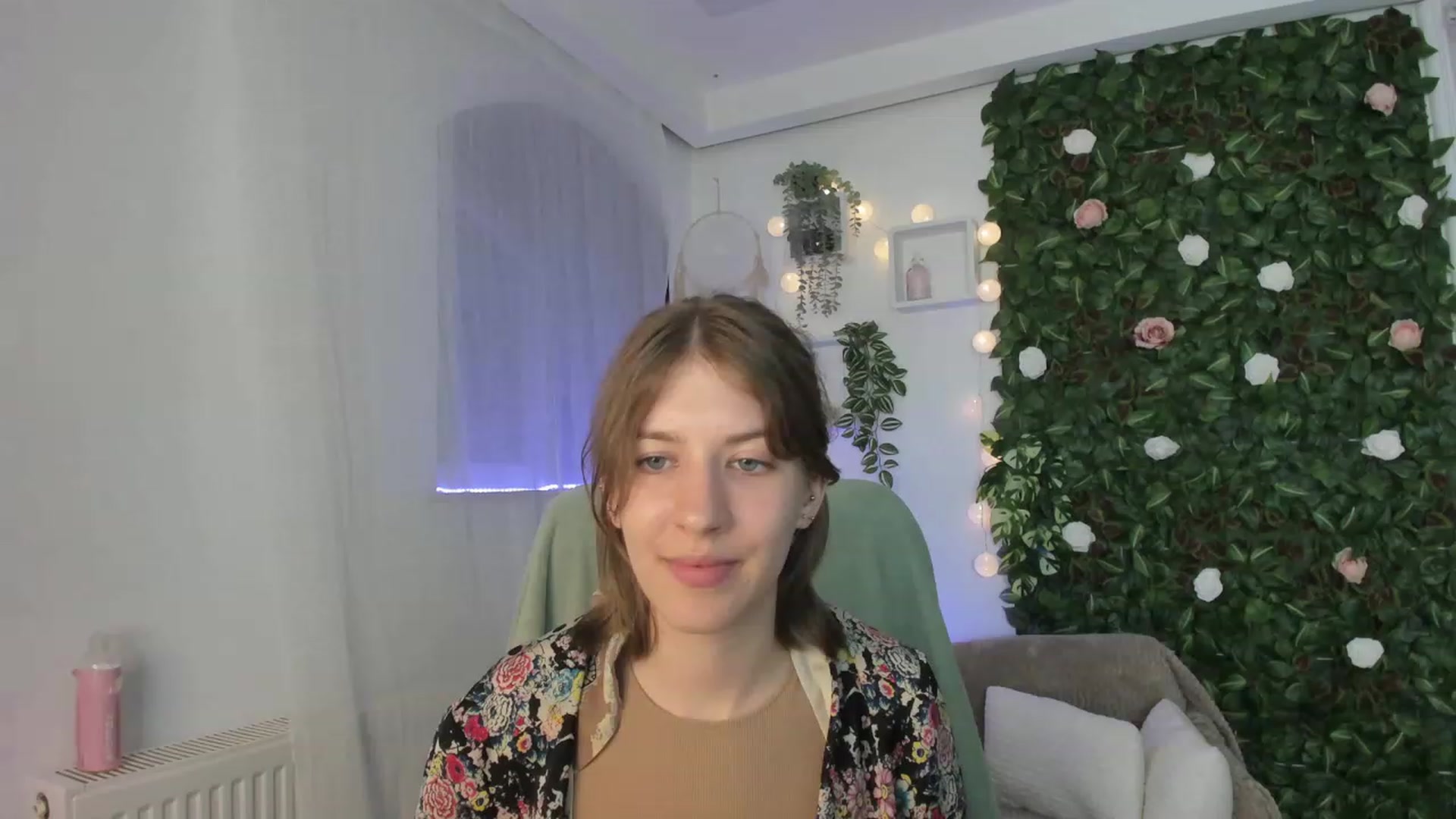 Gallery image thumbnail from Natalia_Nice's myfreecams stream on, 06/05/2023, 19:02 image 4 of 20