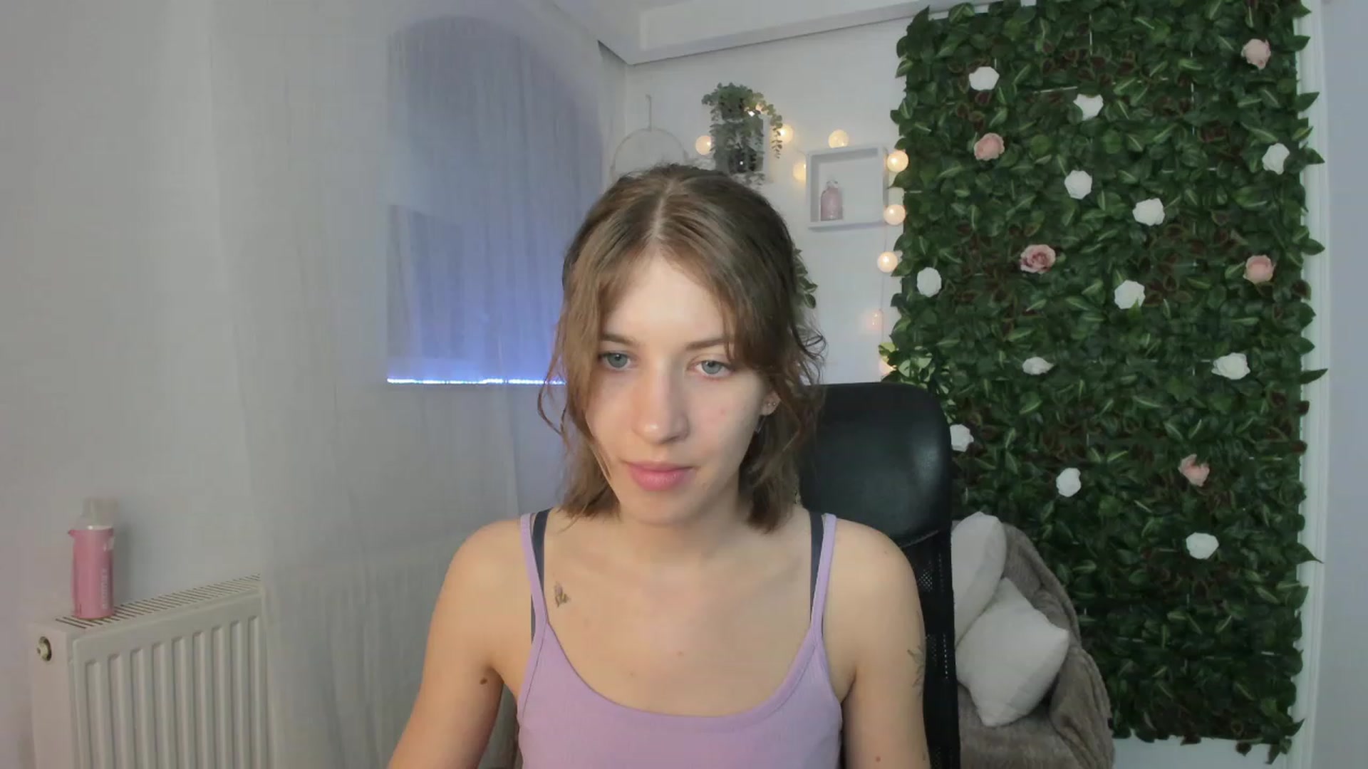 Gallery image thumbnail from Natalia_Nice's myfreecams stream on, 06/06/2023, 15:16 image 5 of 20