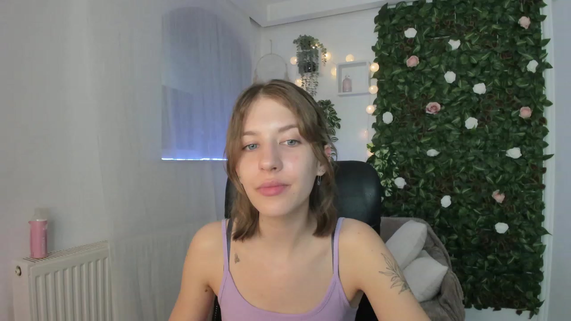 Gallery image thumbnail from Natalia_Nice's myfreecams stream on, 06/06/2023, 15:16 image 17 of 20