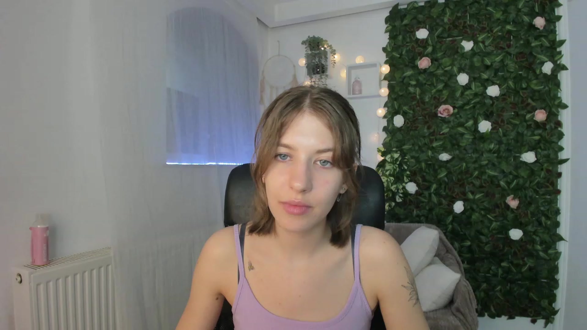 Gallery image thumbnail from Natalia_Nice's myfreecams stream on, 06/06/2023, 15:16 image 15 of 20