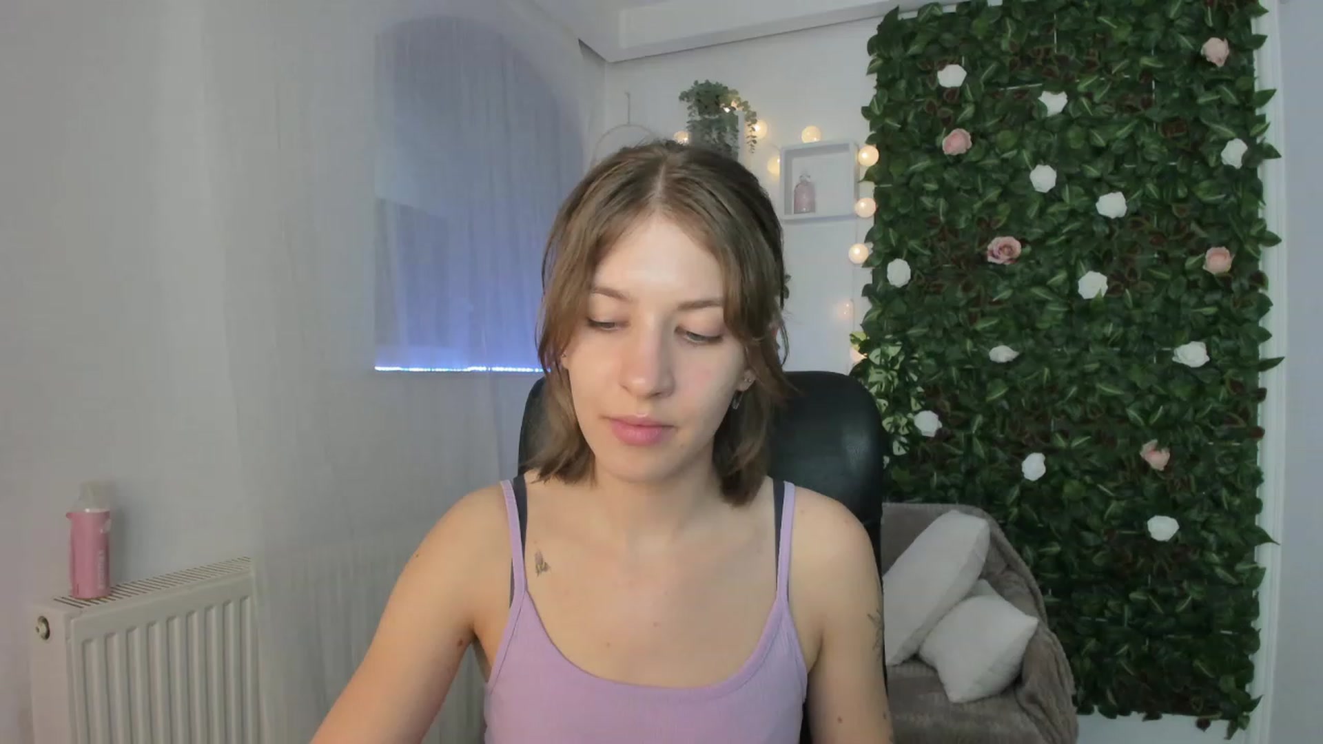 Gallery image thumbnail from Natalia_Nice's myfreecams stream on, 06/06/2023, 15:16 image 14 of 20
