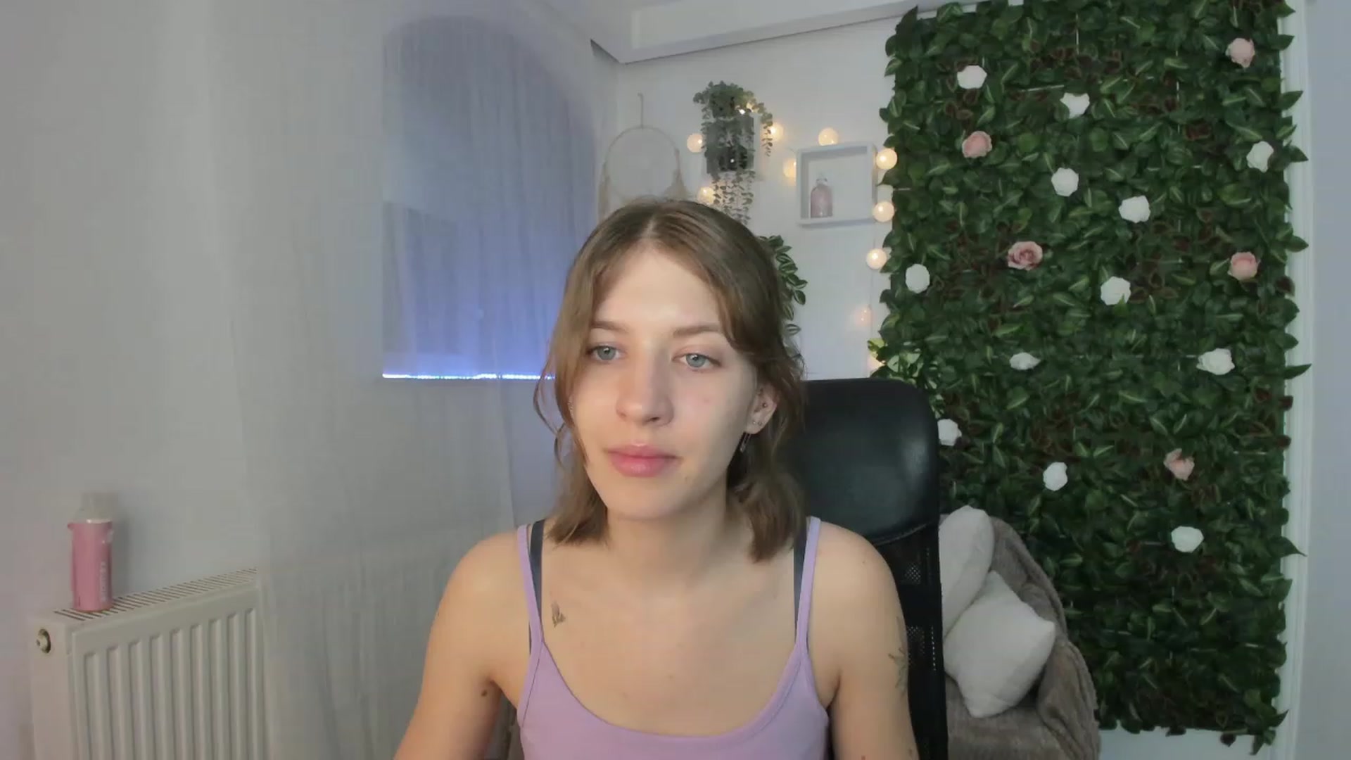 Gallery image thumbnail from Natalia_Nice's myfreecams stream on, 06/06/2023, 15:16 image 4 of 20