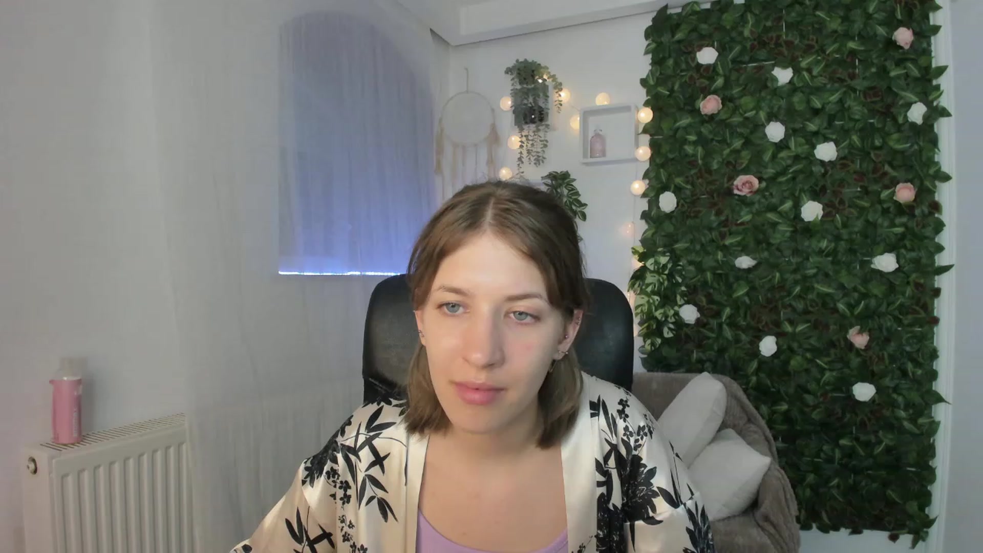 Gallery image thumbnail from Natalia_Nice's myfreecams stream on, 06/06/2023, 16:37 image 12 of 20
