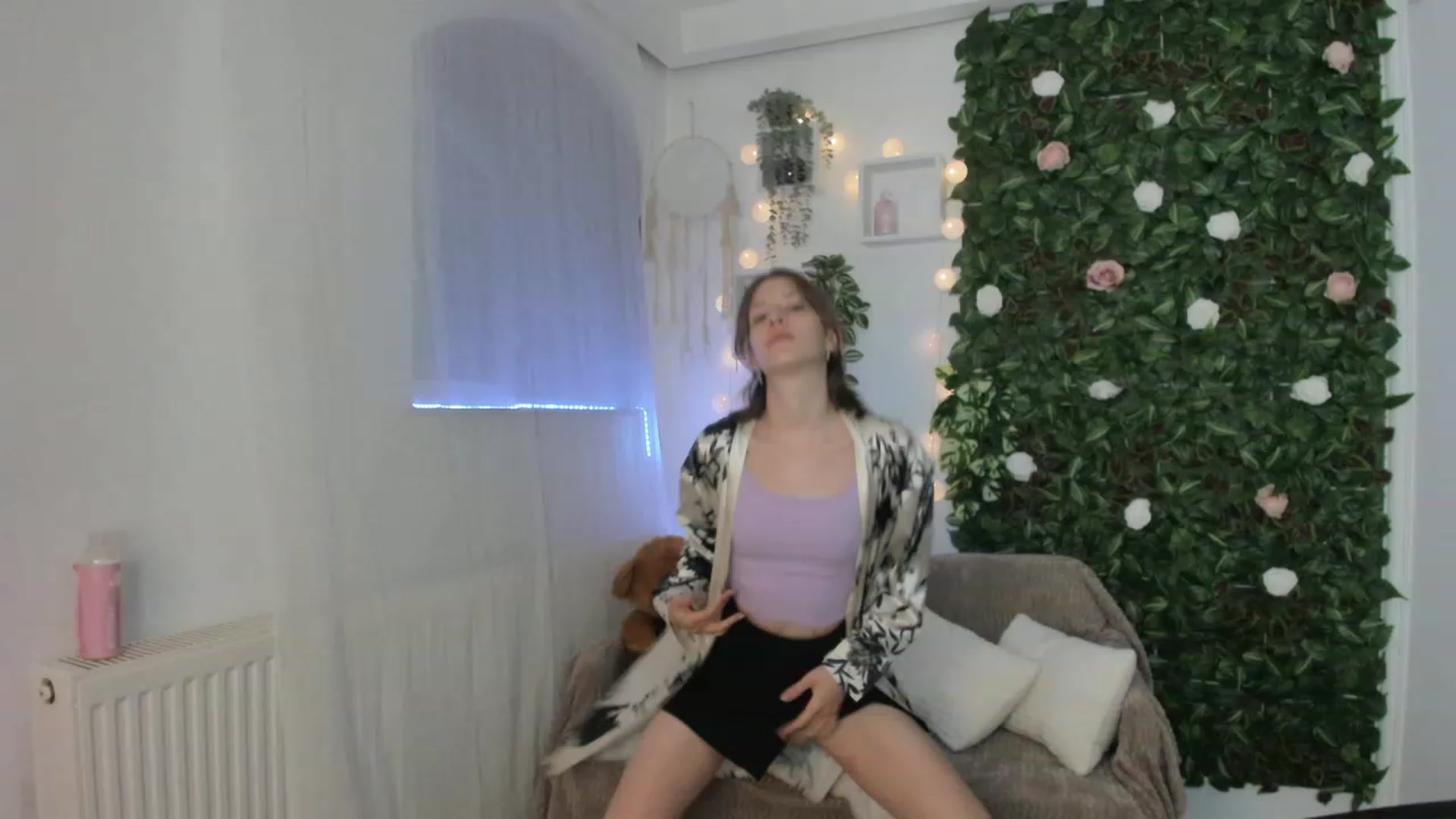 Gallery image thumbnail from Natalia_Nice's myfreecams stream on, 06/06/2023, 18:09 image 7 of 20