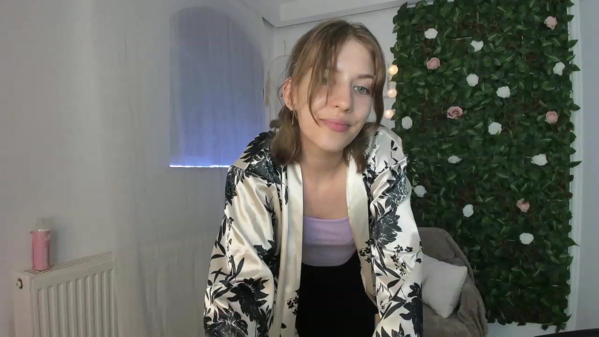 Gallery image thumbnail from Natalia_Nice's myfreecams stream on, 06/06/2023, 18:09 image 10 of 20