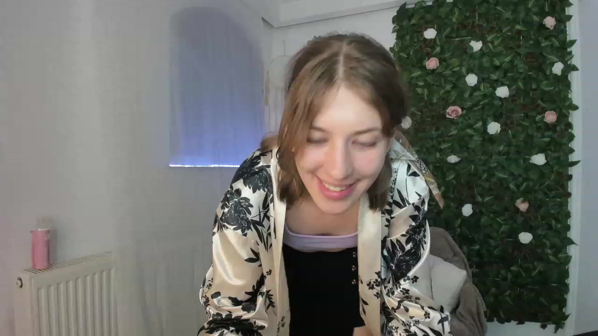 Gallery image thumbnail from Natalia_Nice's myfreecams stream on, 06/06/2023, 18:30 image 12 of 20
