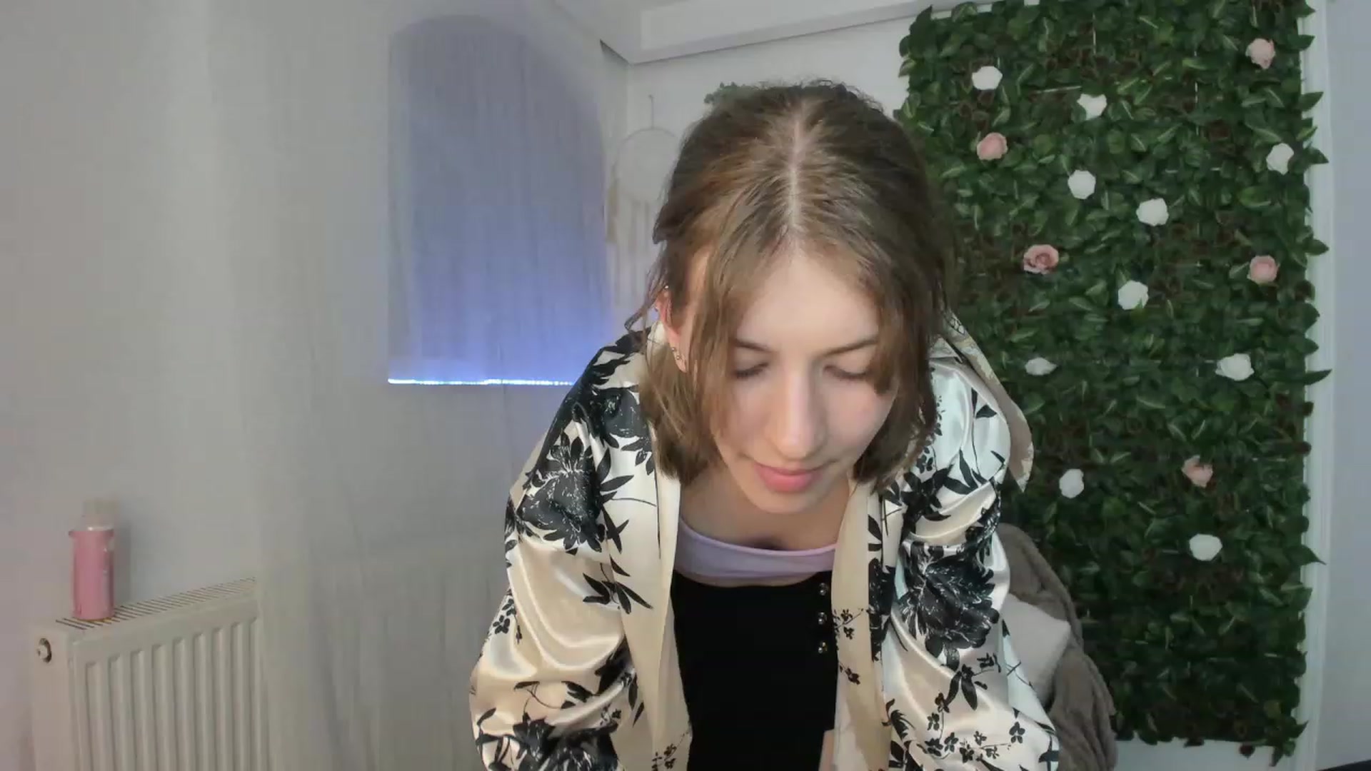 Gallery image thumbnail from Natalia_Nice's myfreecams stream on, 06/06/2023, 18:30 image 16 of 20