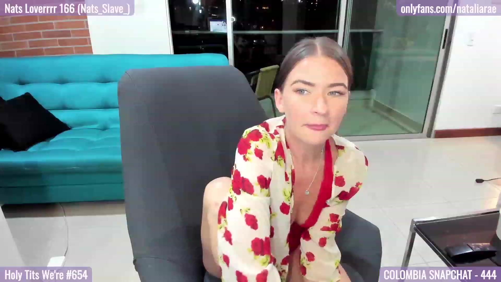 Gallery image thumbnail from Natalia_Rae's myfreecams stream on, 11/29/2022, 24:23 image 12 of 20