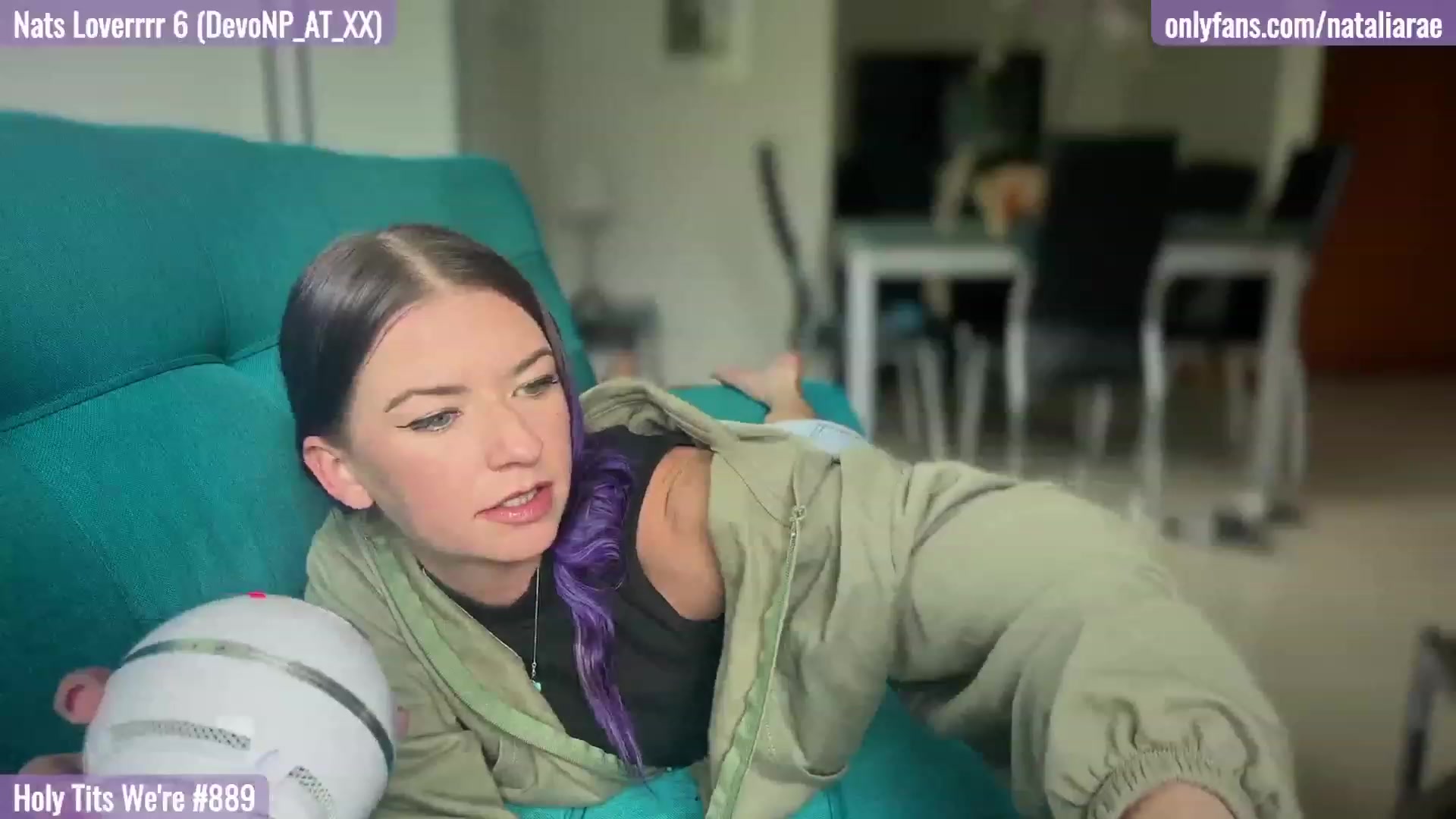 Gallery image thumbnail from Natalia_Rae's myfreecams stream on, 12/08/2022, 19:32 image 8 of 20