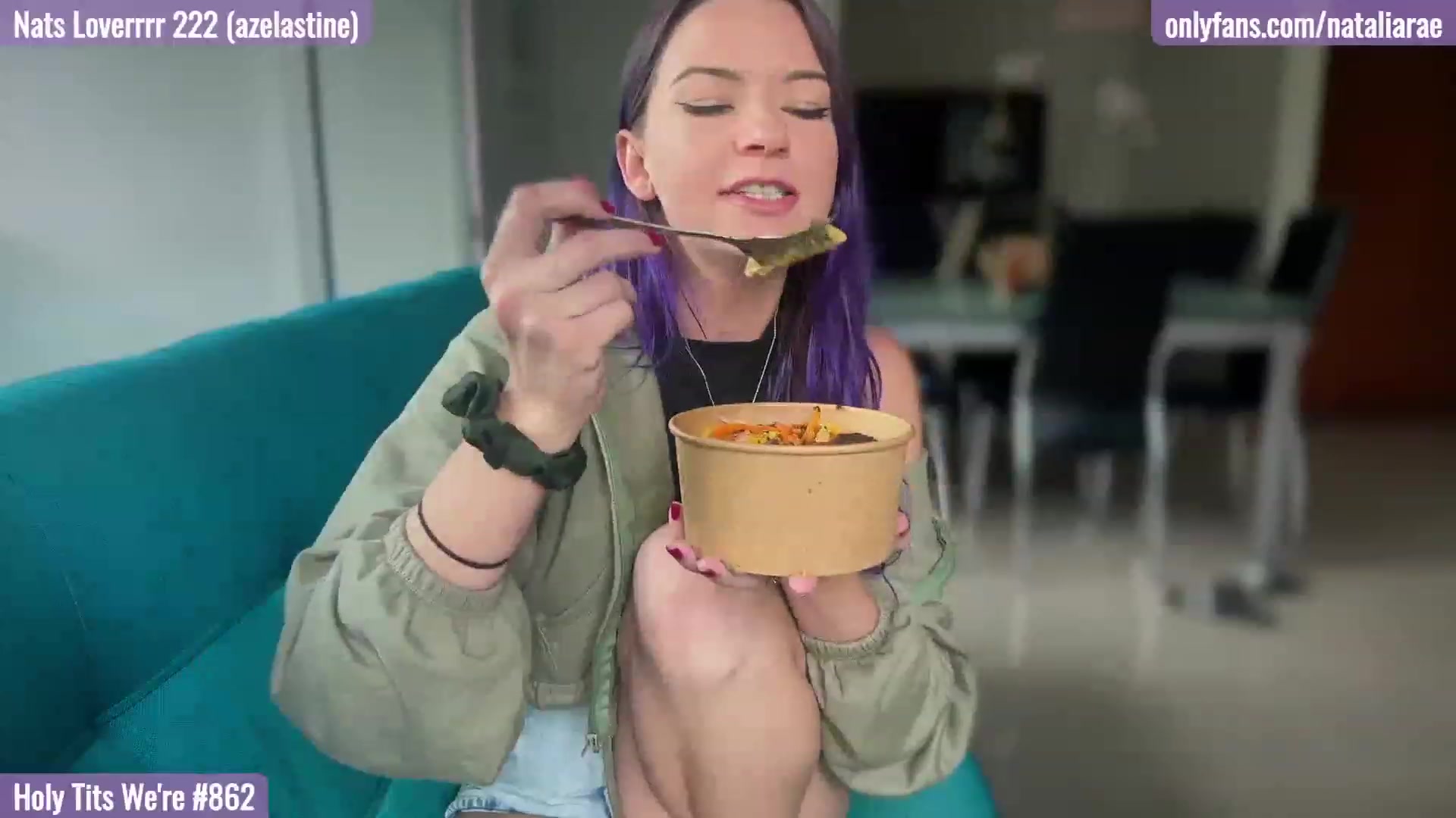 Gallery image thumbnail from Natalia_Rae's myfreecams stream on, 12/08/2022, 19:32 image 12 of 20