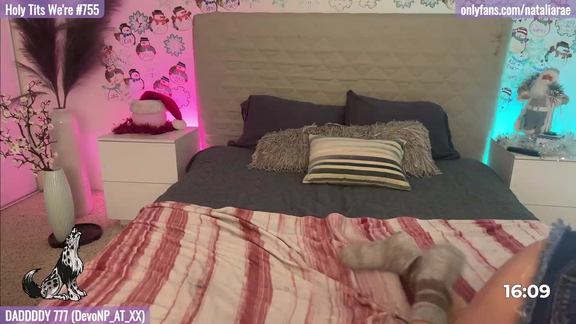 Gallery image thumbnail from Natalia_Rae's myfreecams stream on, 12/24/2022, 02:33 image 7 of 20