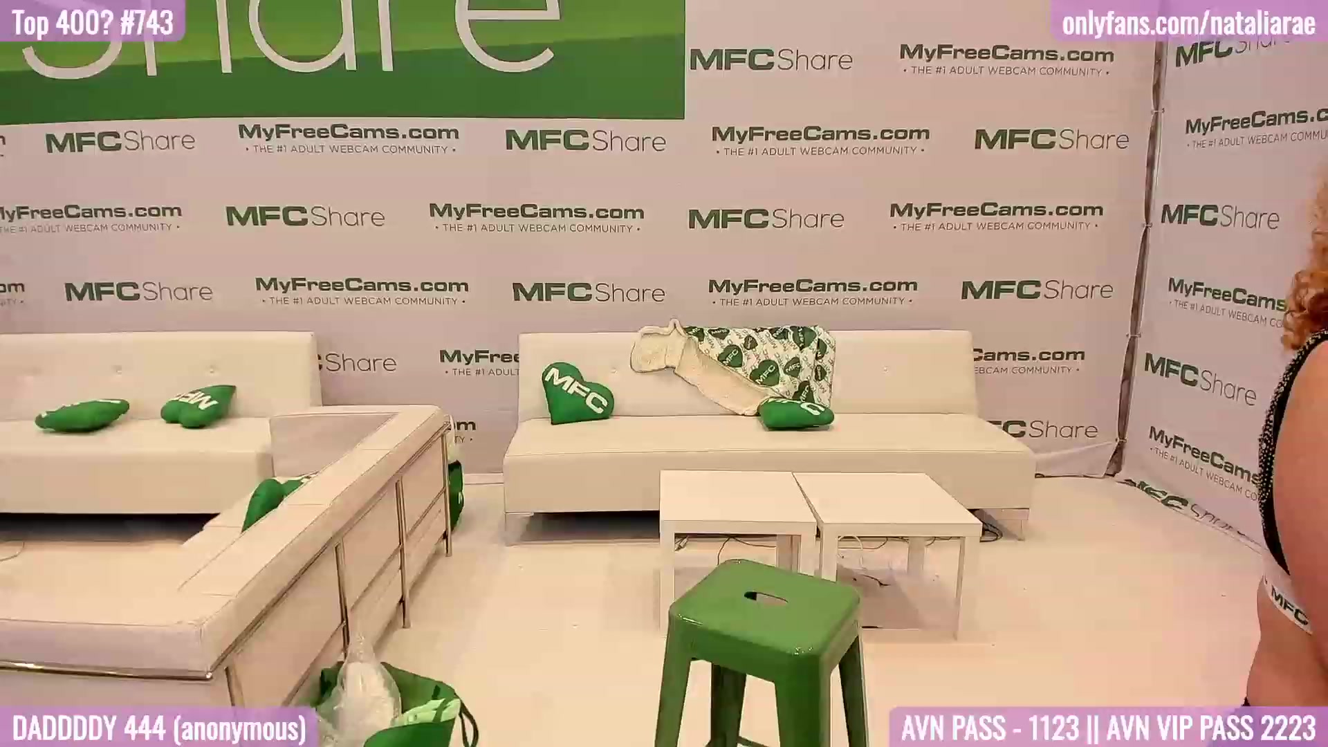 Gallery image thumbnail from Natalia_Rae's myfreecams stream on, 01/05/2023, 24:32 image 10 of 20