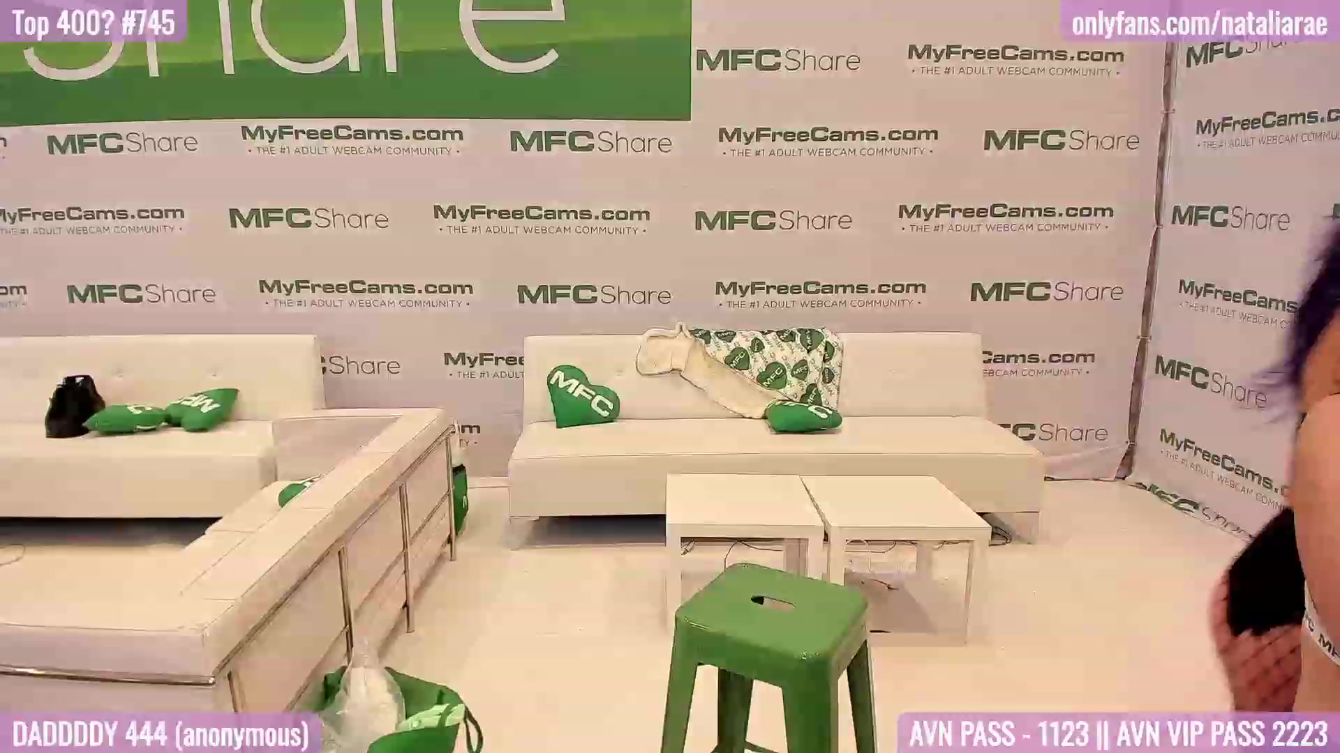Gallery image thumbnail from Natalia_Rae's myfreecams stream on, 01/05/2023, 24:32 image 12 of 20