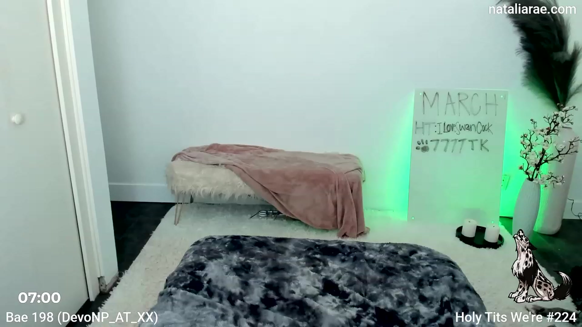 Gallery image thumbnail from Natalia_Rae's myfreecams stream on, 03/17/2023, 06:50 image 8 of 20