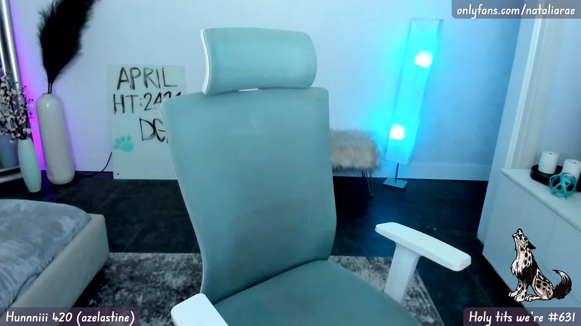 Gallery image thumbnail from Natalia_Rae's myfreecams stream on, 04/20/2023, 05:31 image 10 of 20