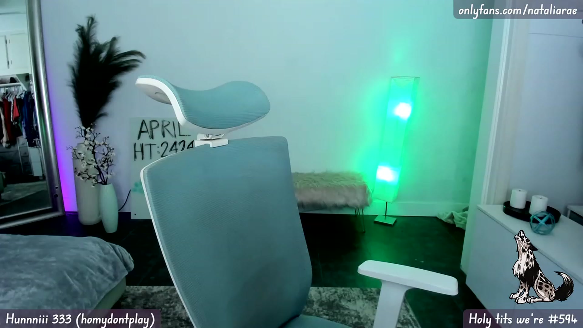 Gallery image thumbnail from Natalia_Rae's myfreecams stream on, 04/21/2023, 08:04 image 8 of 20