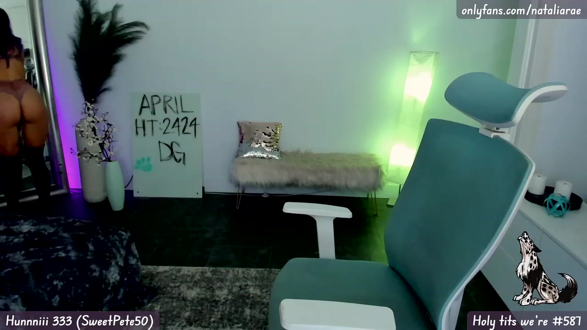 Gallery image thumbnail from Natalia_Rae's myfreecams stream on, 04/25/2023, 09:59 image 7 of 20