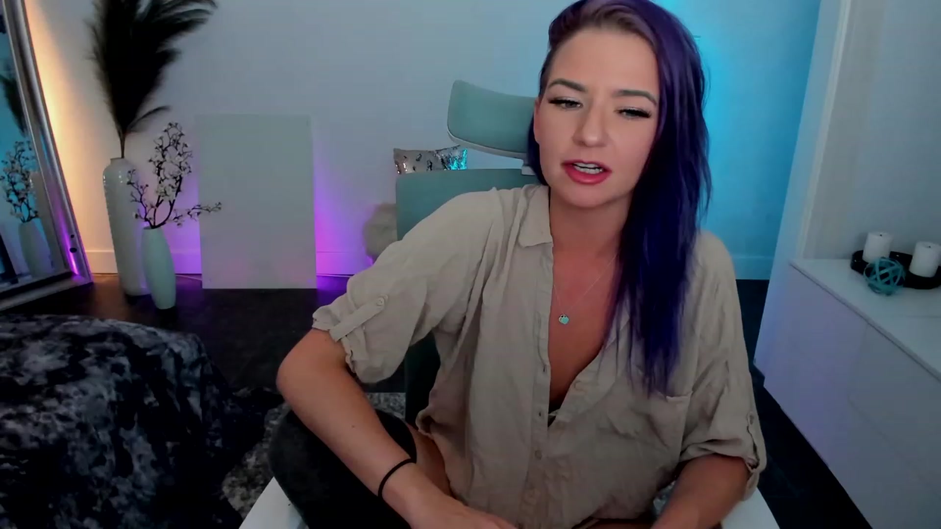 Gallery image thumbnail from Natalia_Rae's myfreecams stream on, 04/28/2023, 11:04 image 2 of 20