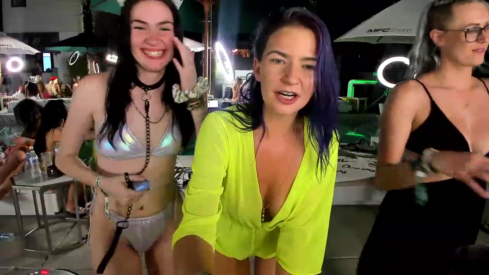 Gallery image thumbnail from Natalia_Rae's myfreecams stream on, 05/24/2023, 09:30 image 8 of 20