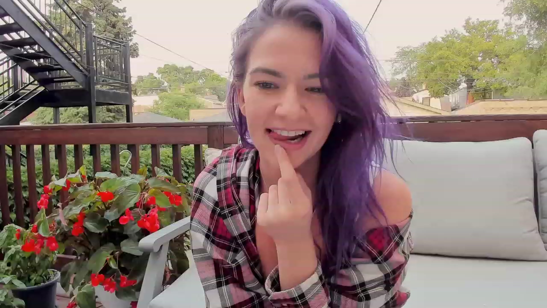 Gallery image thumbnail from Natalia_Rae's myfreecams stream on, 06/18/2023, 02:56 image 1 of 20