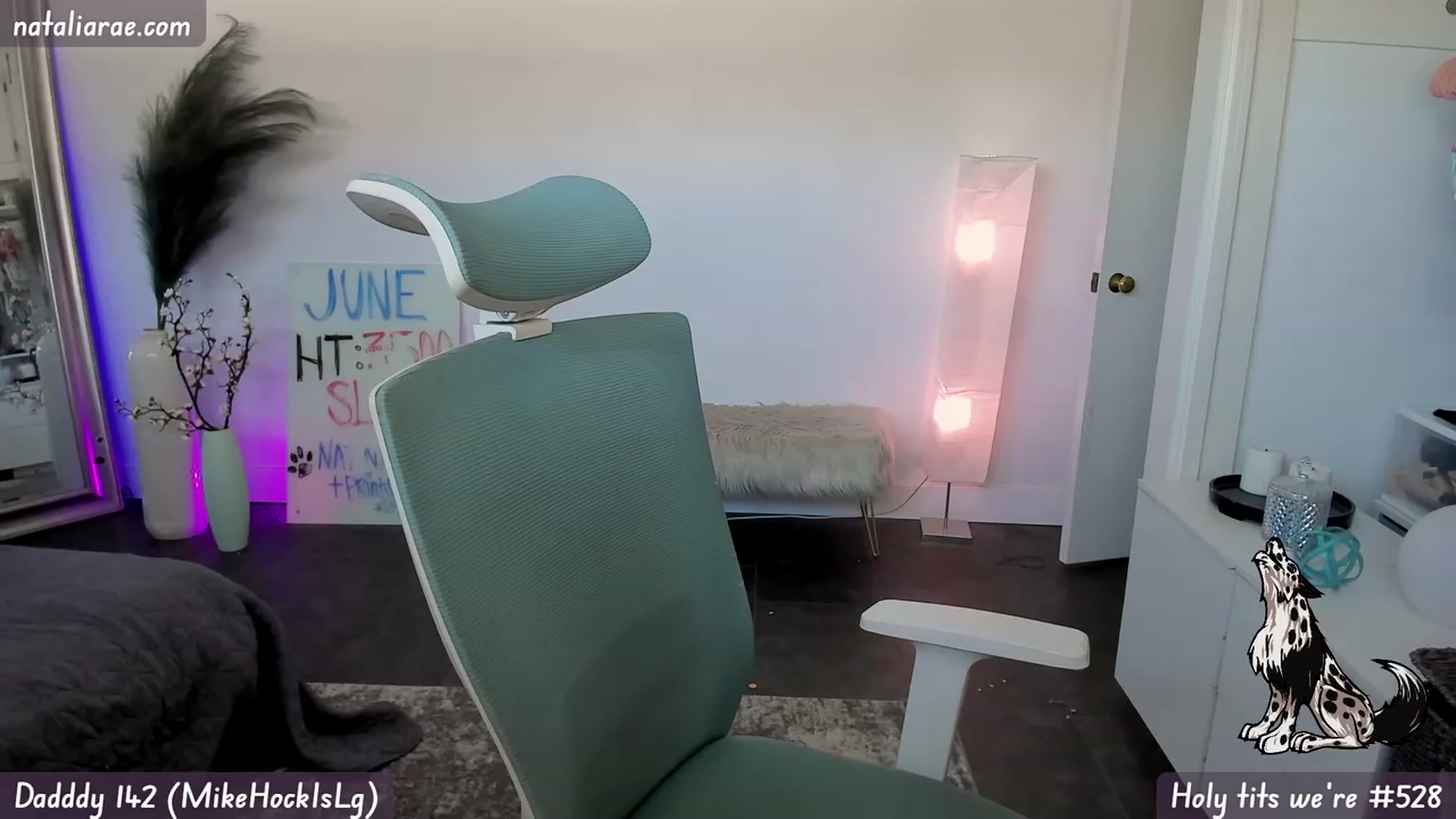 Gallery image thumbnail from Natalia_Rae's myfreecams stream on, 06/24/2023, 01:52 image 5 of 20