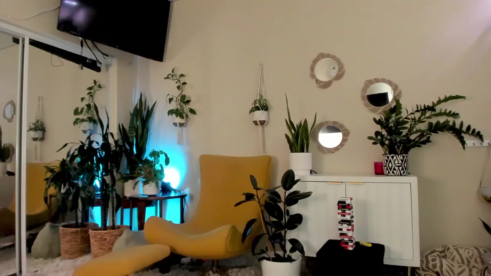 Gallery image thumbnail from Natalia_Rae's myfreecams stream on, 09/14/2023, 08:51 image 4 of 20