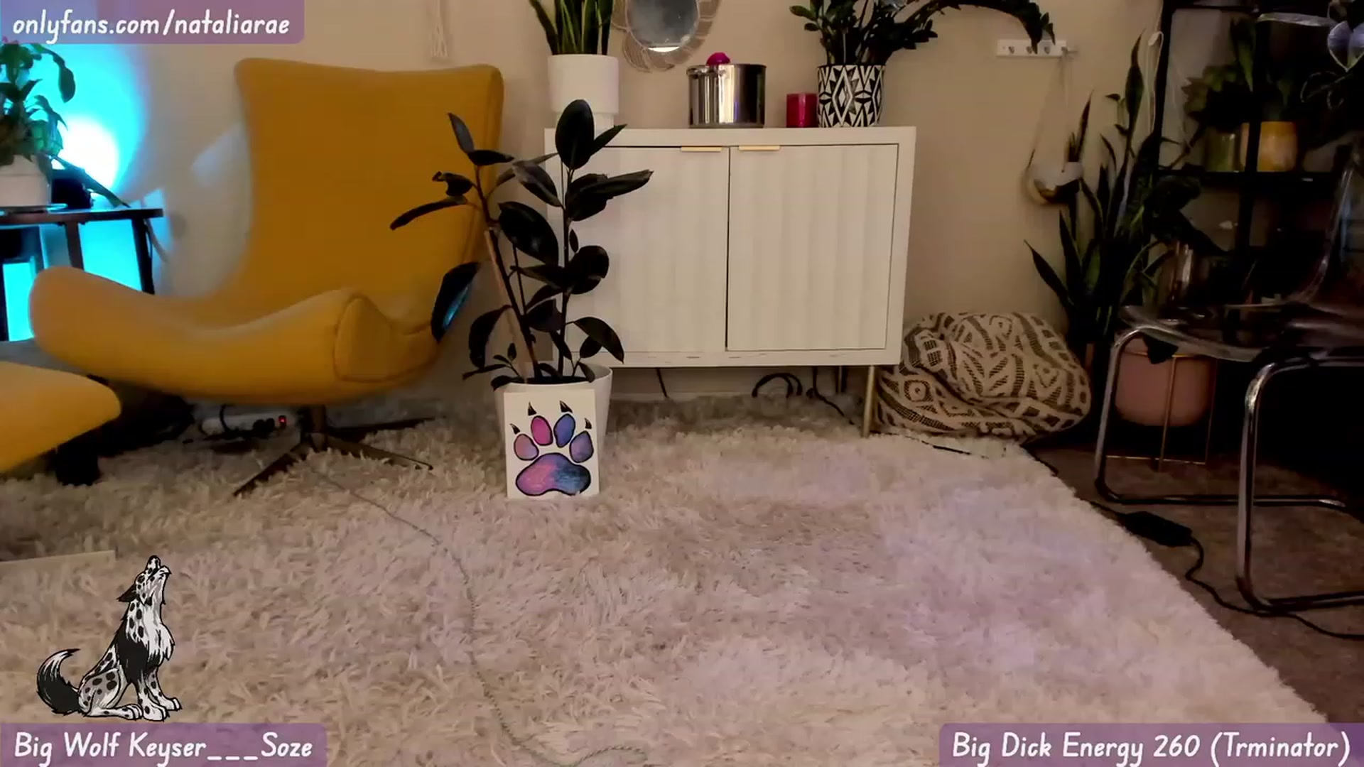 Gallery image thumbnail from Natalia_Rae's myfreecams stream on, 09/15/2023, 12:05 image 9 of 20