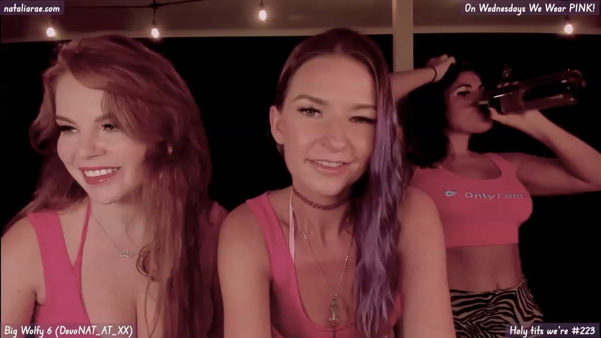 Gallery image thumbnail from Natalia_Rae's myfreecams stream on, 10/19/2023, 04:10 image 1 of 20