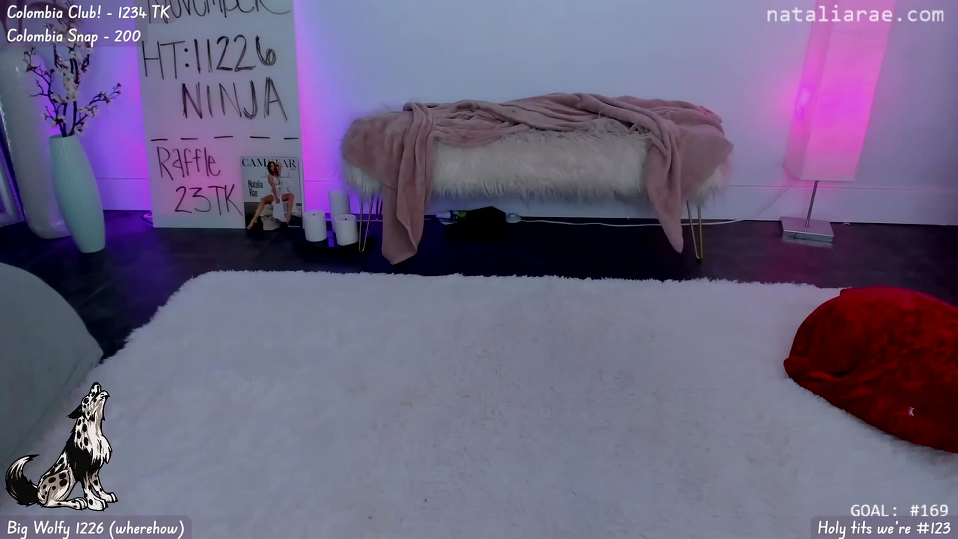 Gallery image thumbnail from Natalia_Rae's myfreecams stream on, 11/15/2023, 08:20 image 4 of 20