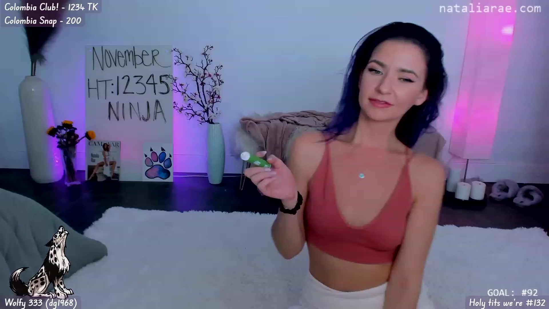 Gallery image thumbnail from Natalia_Rae's myfreecams stream on, 11/22/2023, 08:35 image 10 of 20