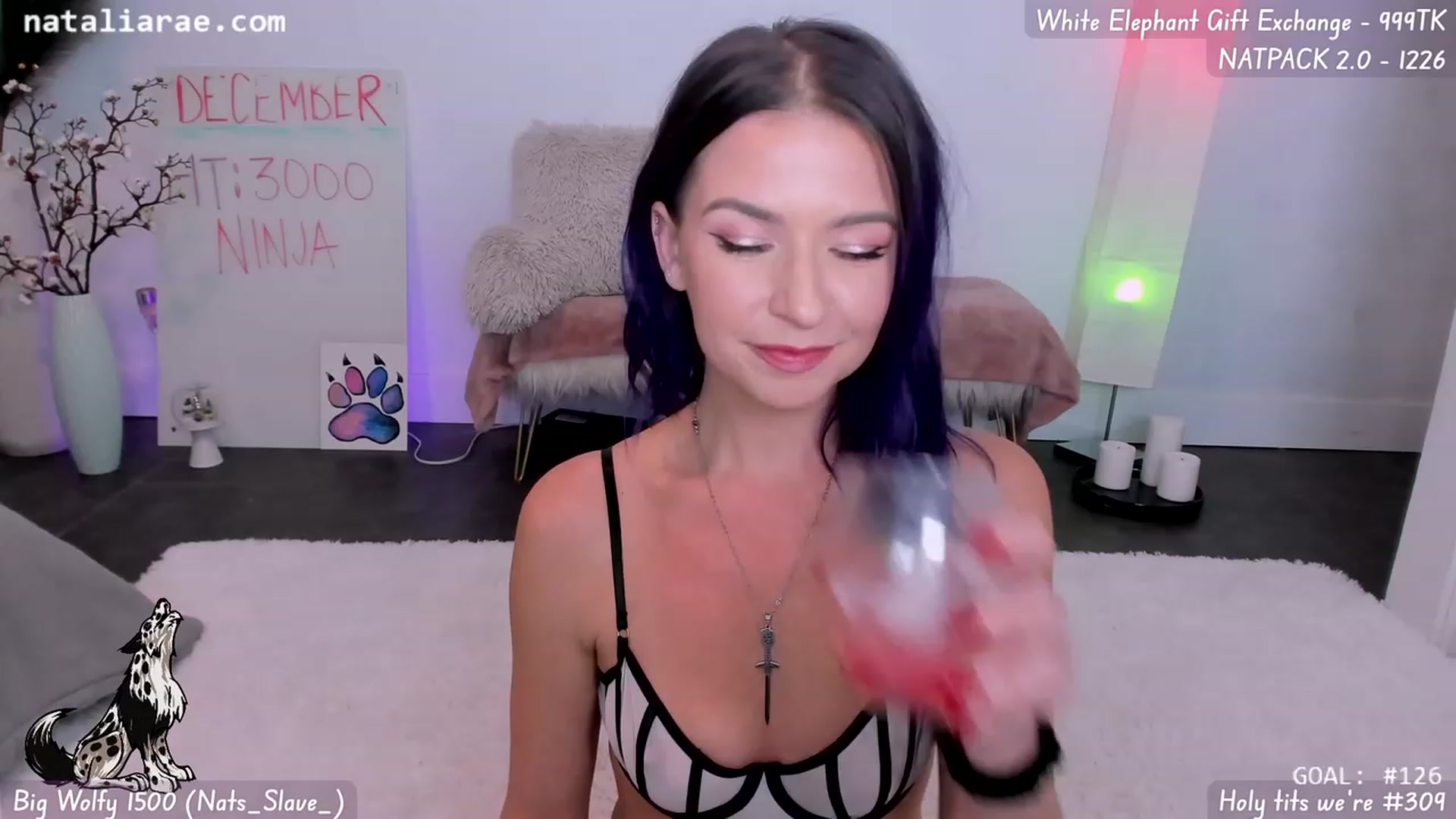 Gallery image thumbnail from Natalia_Rae's myfreecams stream on, 12/16/2023, 05:10 image 12 of 20