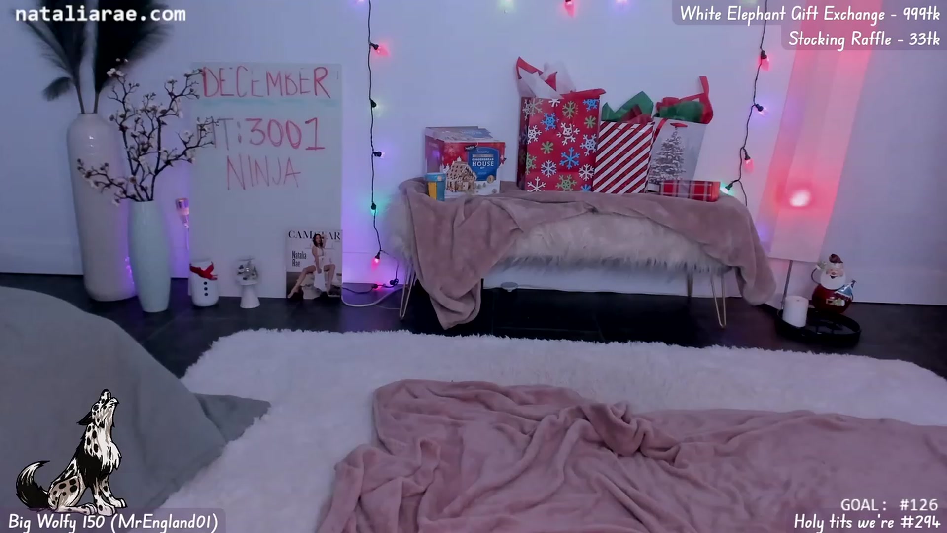 Gallery image thumbnail from Natalia_Rae's myfreecams stream on, 12/19/2023, 07:03 image 17 of 20