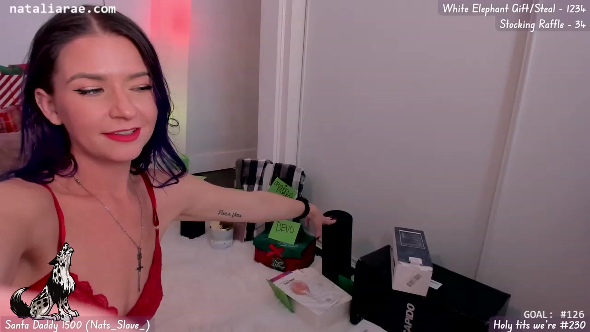 Gallery image thumbnail from Natalia_Rae's myfreecams stream on, 12/24/2023, 10:30 image 18 of 20