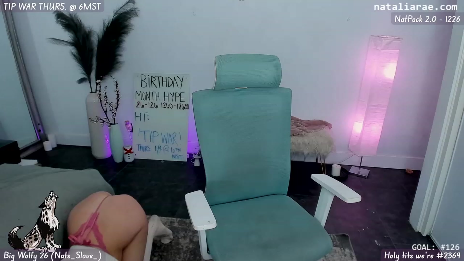 Gallery image thumbnail from Natalia_Rae's myfreecams stream on, 01/04/2024, 03:41 image 14 of 20