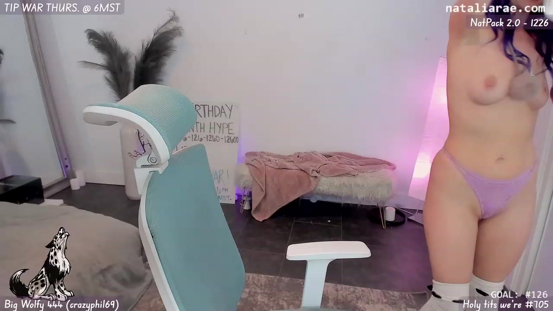 Gallery image thumbnail from Natalia_Rae's myfreecams stream on, 01/04/2024, 12:01 image 13 of 20